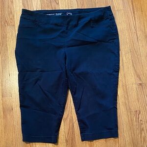 Black Women's Capris